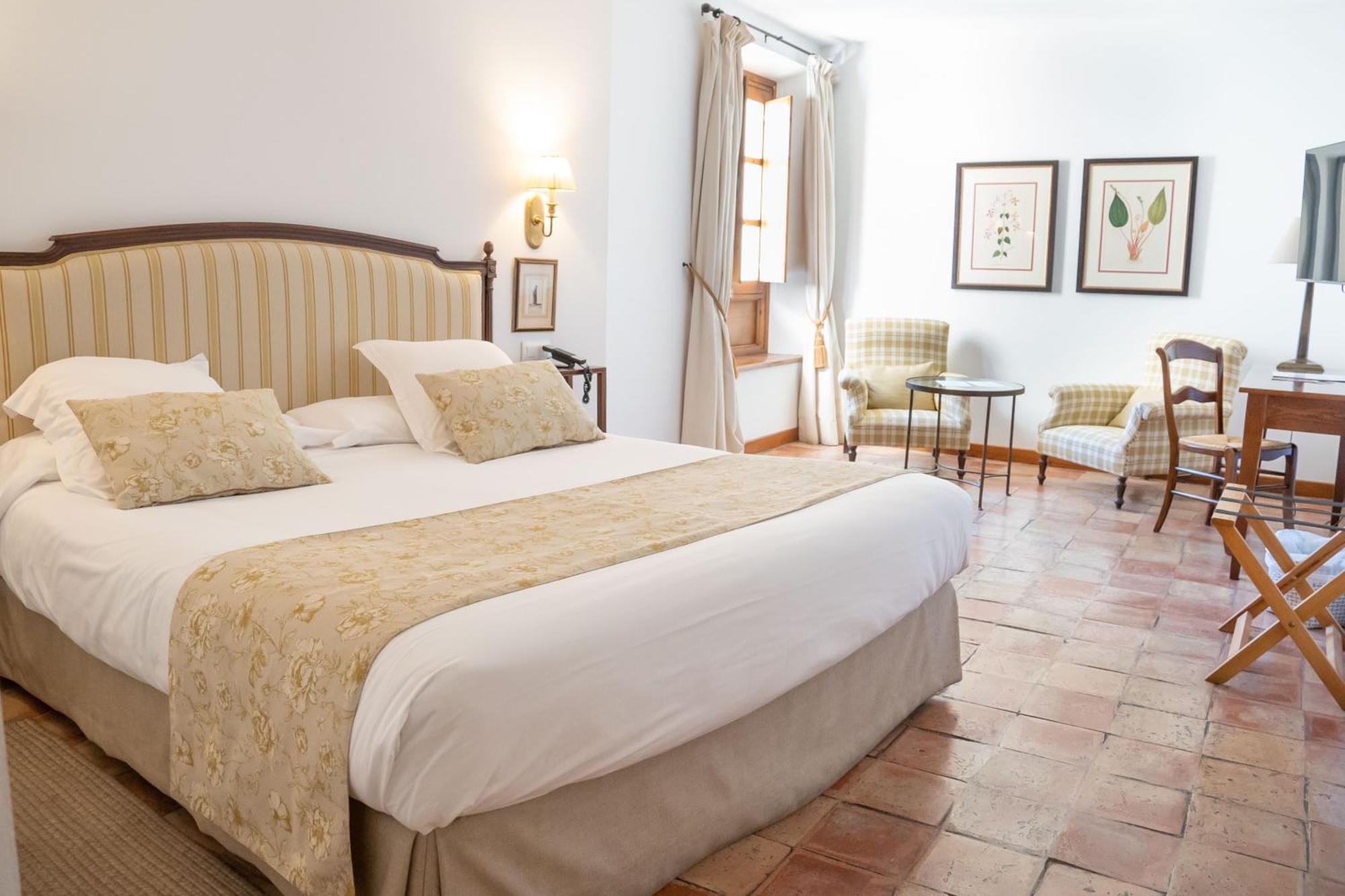 Hotel Puerta De La Luna Baeza Eksteriør billede
