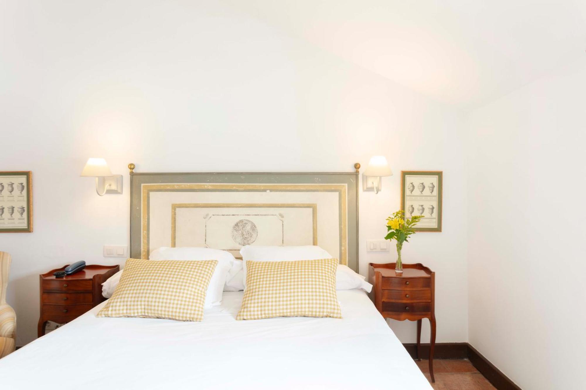 Hotel Puerta De La Luna Baeza Eksteriør billede