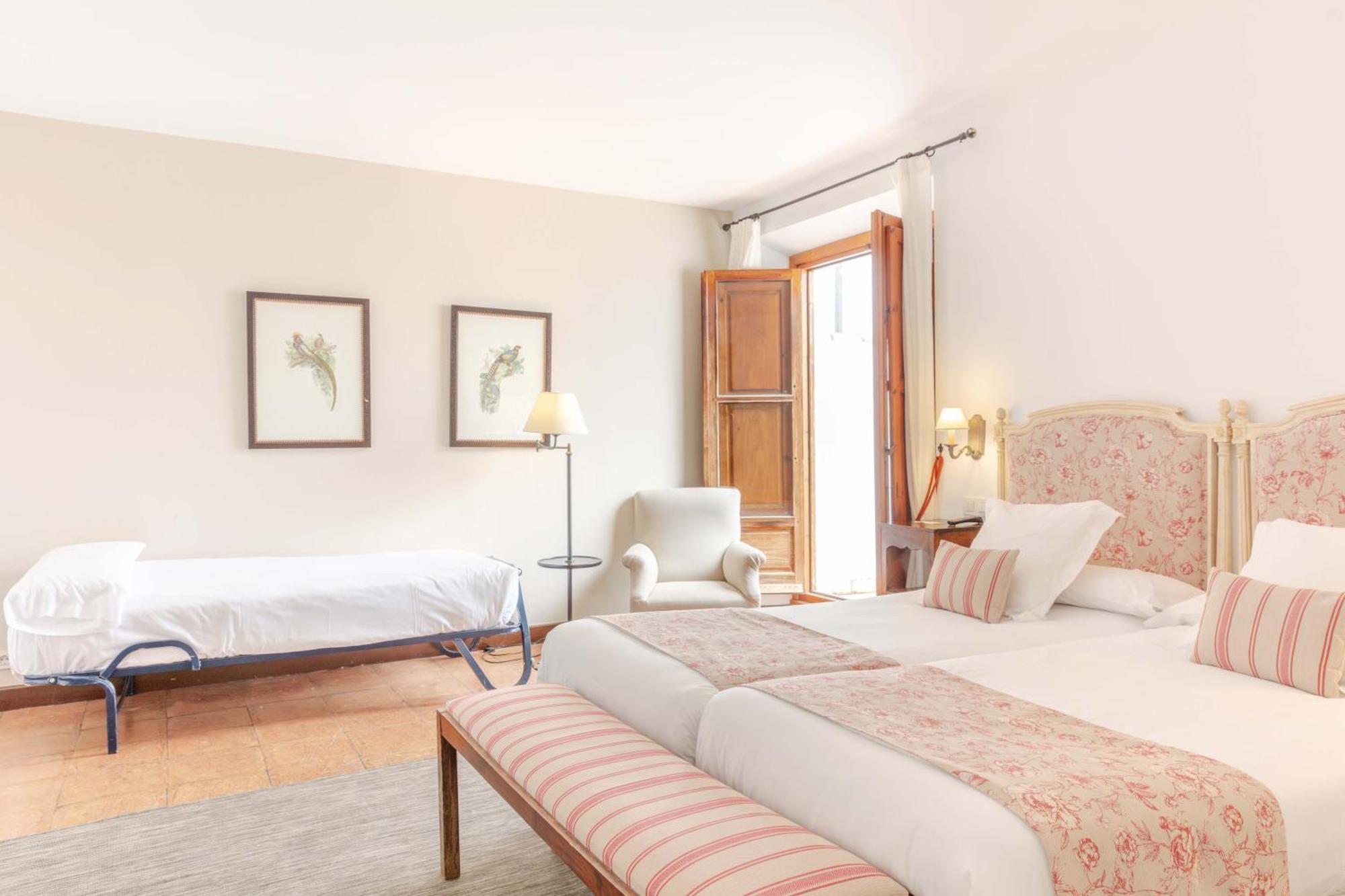 Hotel Puerta De La Luna Baeza Eksteriør billede